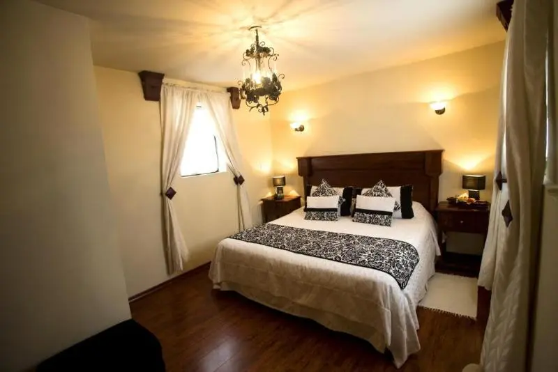 Deluxe-huone King-vuode, Roka Plaza Hotel Boutique