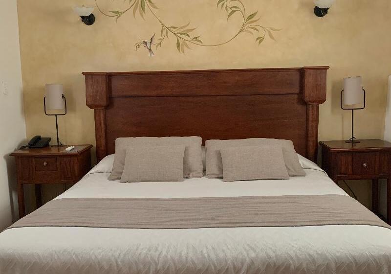 اتاق لوکس با تخت بزرگ, Roka Plaza Hotel Boutique