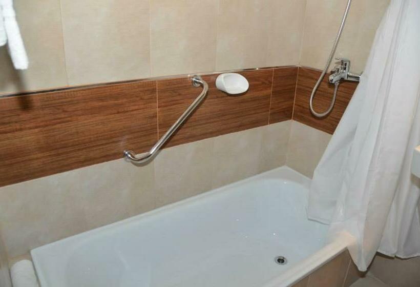 스탠다드 룸, Terra Malal