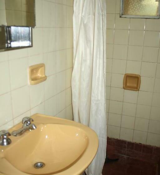 Трехместный Номер Базовый, Sihostel