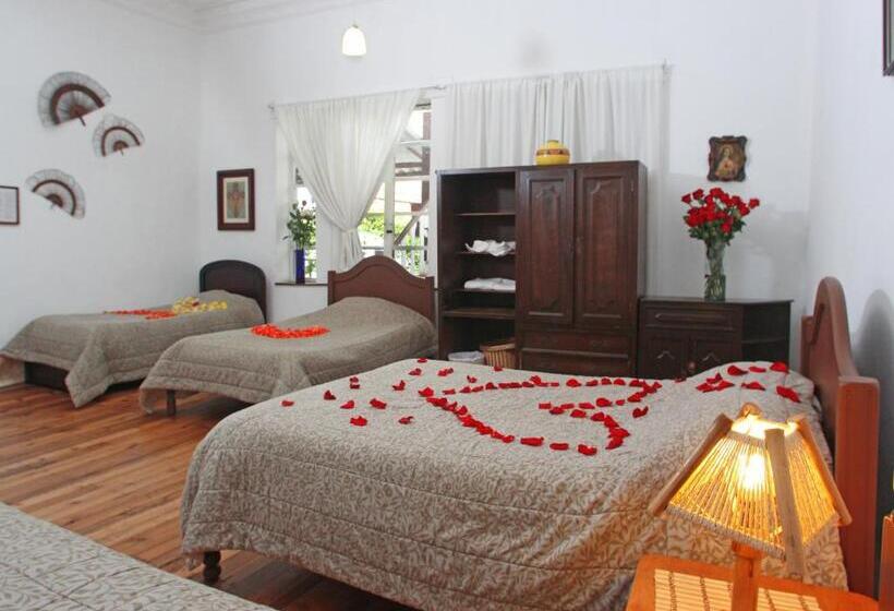 Családi Szoba Közös Fürdővel, Casa Macondo Bed & Breakfast