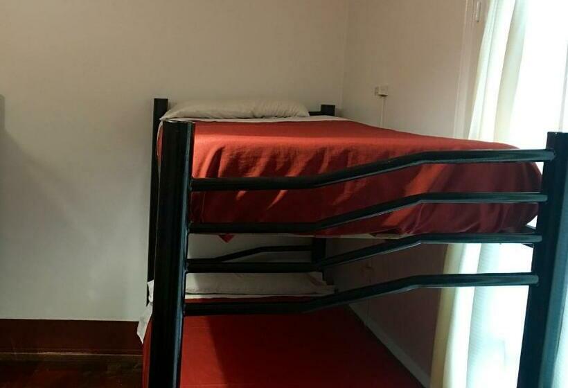 تختخواب در اتاق مشترک, Hostel Lagares