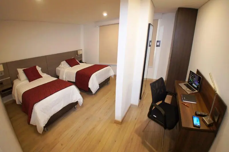 Quarto Superior, Alqueby Mitra Reddoorz