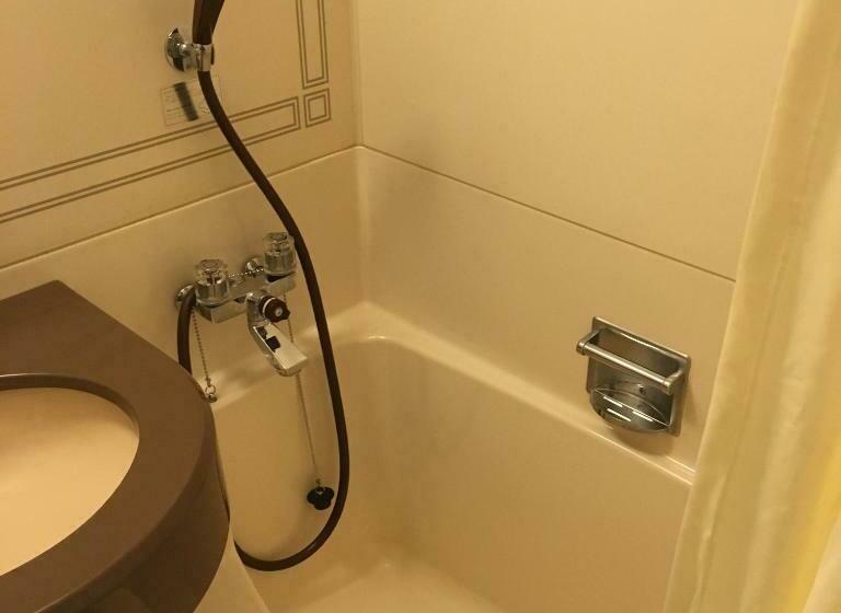 标准单人间, City Hotel Air Port In Prince