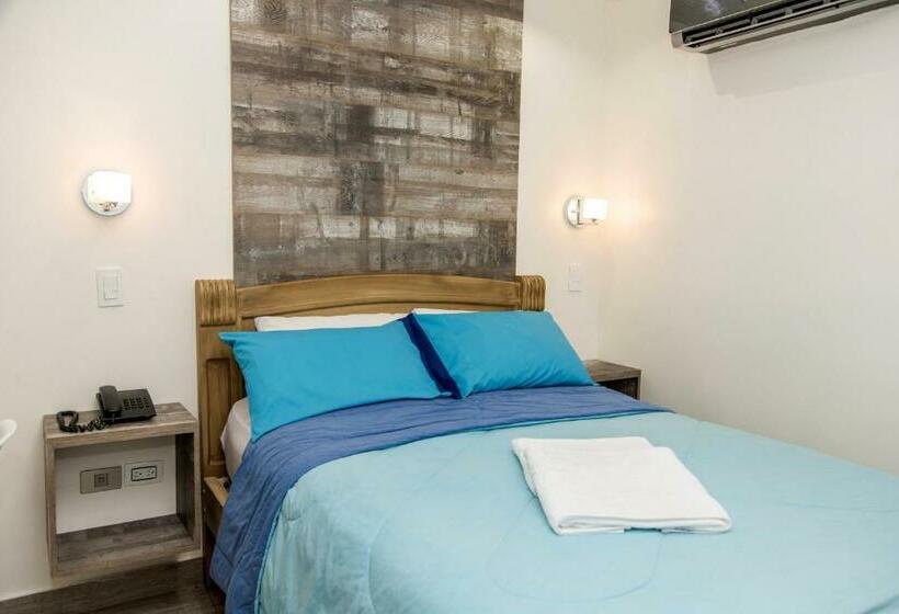 StandaardKamer, Ciudad Latin Palace