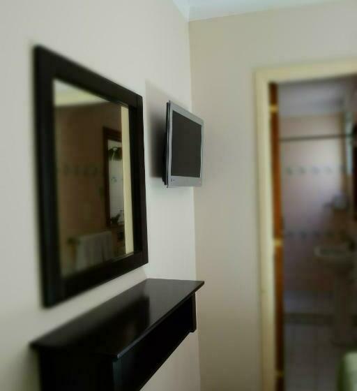 חדר סטנדרט לשלושה, Esmeralda Select