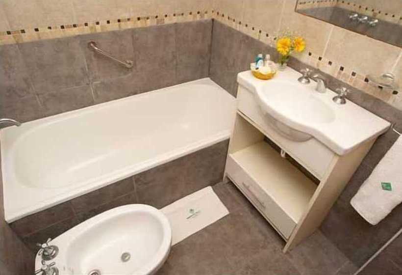 חדר דלוקס לשלושה, Esmeralda Select