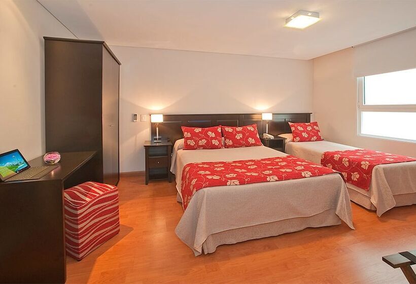 חדר דלוקס לשלושה, Esmeralda Select