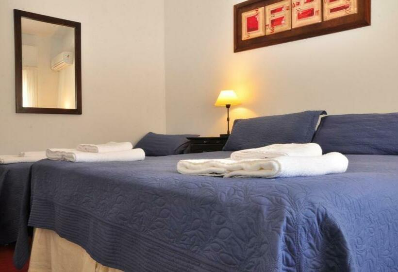 اتاق استاندارد سه نفره, Linz