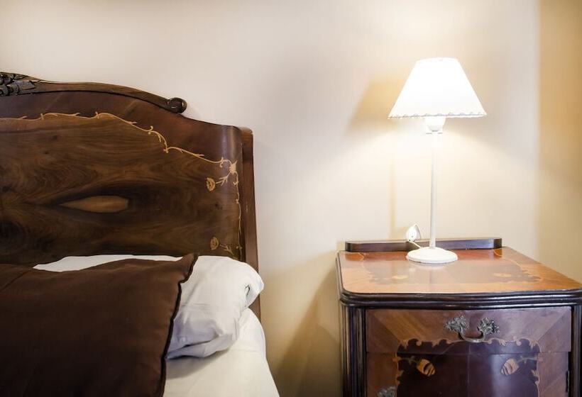 اتاق استاندارد, Parada