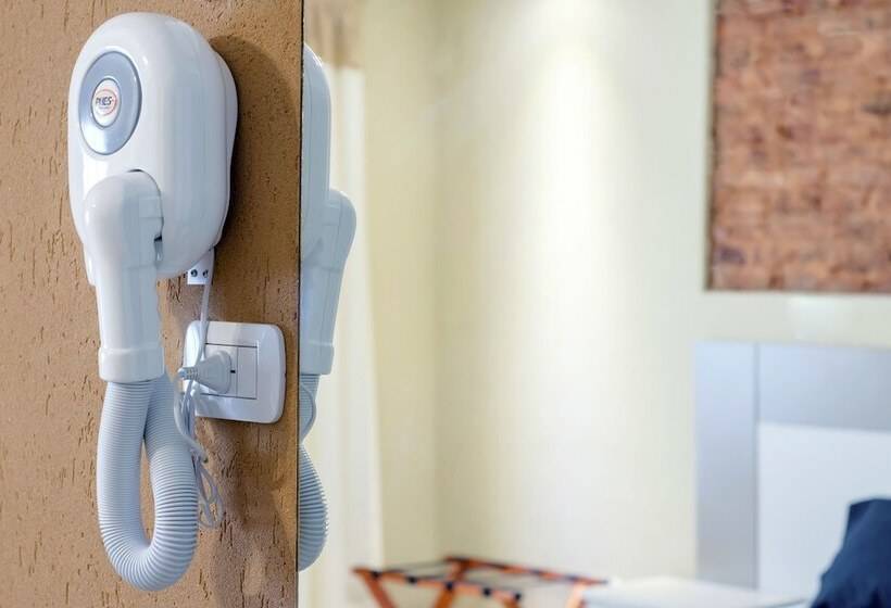 اتاق استاندارد, Parada