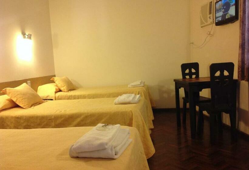 トリプルクラシックルーム, Regidor