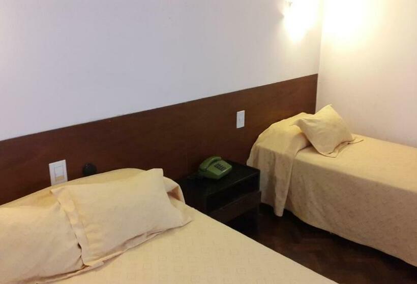 トリプルクラシックルーム, Regidor