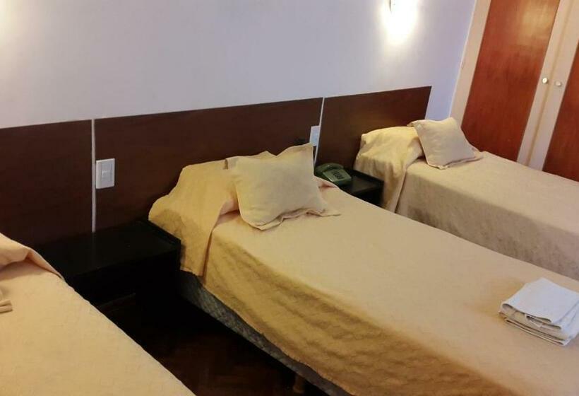 トリプルクラシックルーム, Regidor