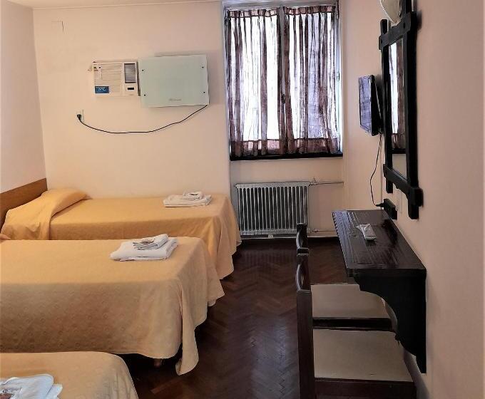 ２ベッドスイートルーム, Regidor