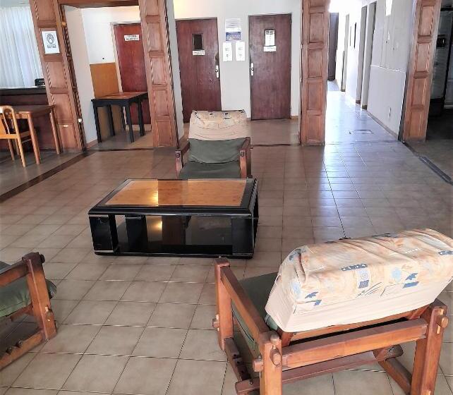 ２ベッドスイートルーム, Regidor