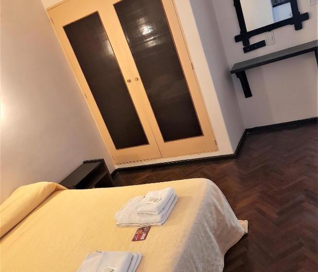 ２ベッドスイートルーム, Regidor