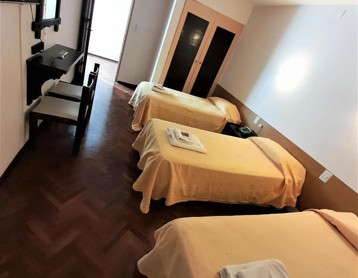 ２ベッドスイートルーム, Regidor