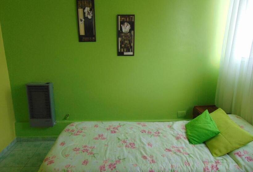 スーペリアの４人部屋, Rumel Quimey Quipan