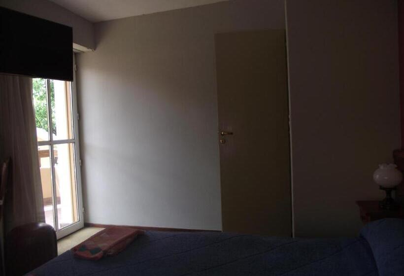 غرفة عائلية, San Diego