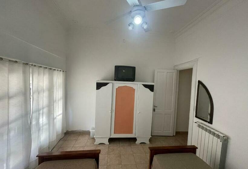 اتاق استاندارد با سرویس بهداشتی مشترک, Sevilla Home