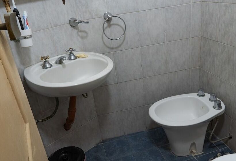 اتاق استاندارد یک نفره, Sevilla Home