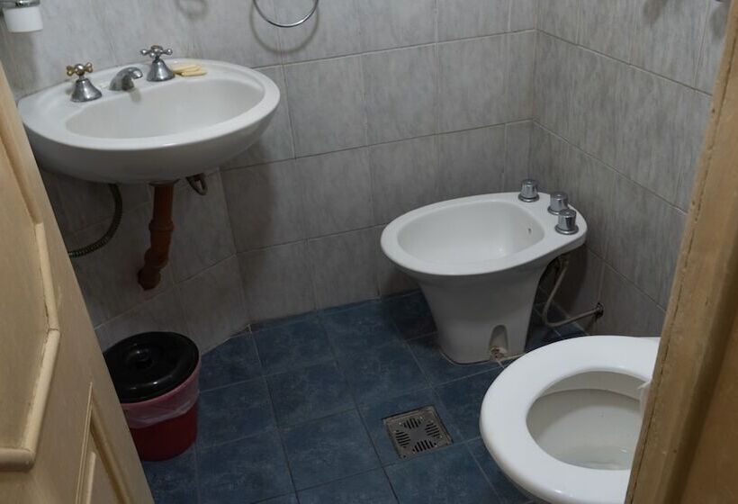 اتاق استاندارد یک نفره, Sevilla Home