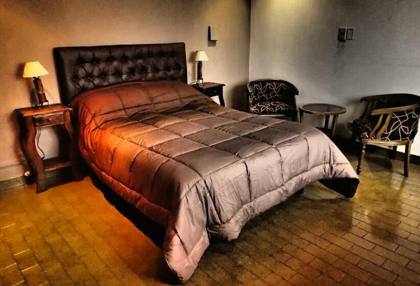 اتاق سوپریور, Open House Hostel