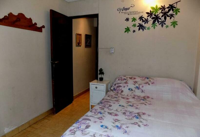 اتاق استاندارد, Open House Hostel