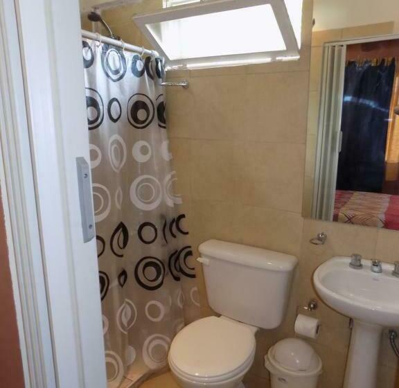 اتاق استاندارد, Open House Hostel