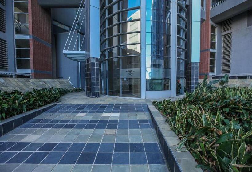 آپارتمان کامفورت 3 خوابه, Point Waterfront Apartments