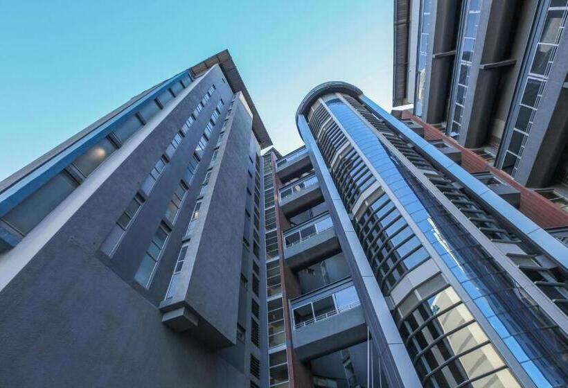 Апартаменты Comfort 3 Спальни, Point Waterfront Apartments