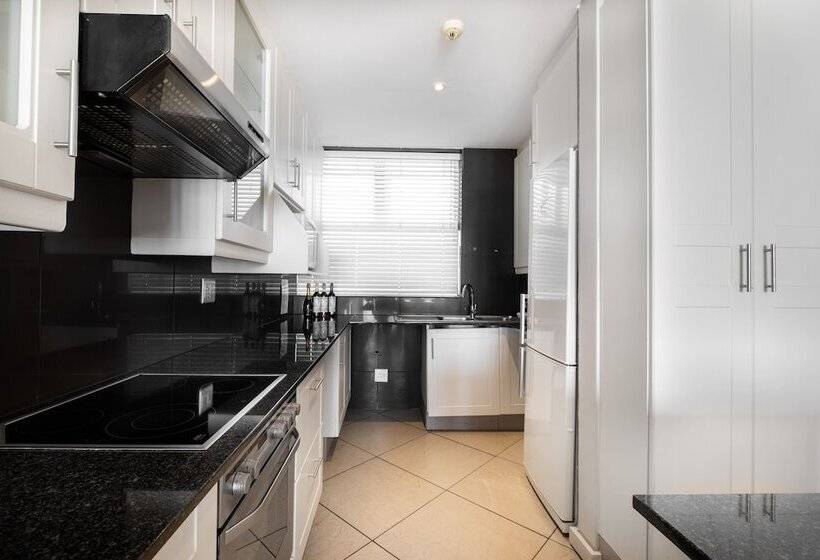 2 Bedroom Deluxe Apartment Sea View, Point Waterfront Apartments