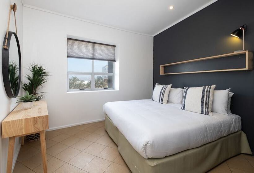 Апартаменты Comfort 3 Спальни, Point Waterfront Apartments
