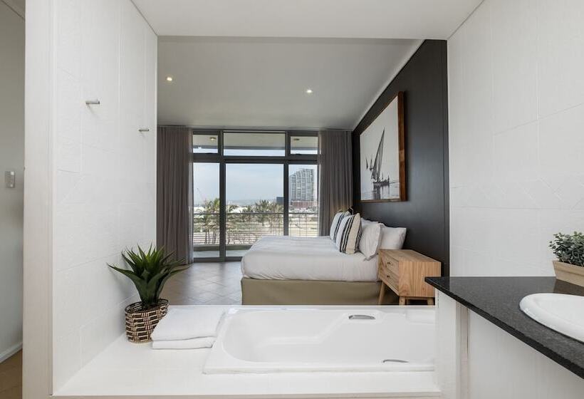 آپارتمان کامفورت 3 خوابه, Point Waterfront Apartments