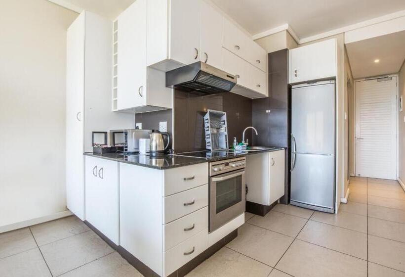 آپارتمان 1 خوابه با چشم‌انداز دریا, Point Waterfront Apartments