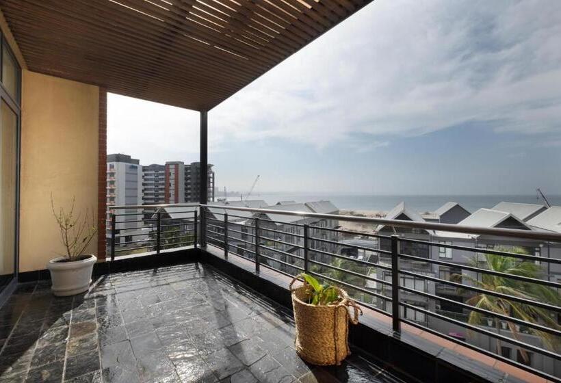 Апартаменты Deluxe 3 Спальни Вид на Море, Point Waterfront Apartments