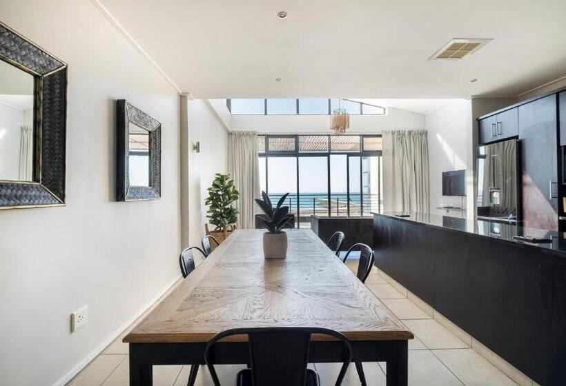 Апартаменты Deluxe 3 Спальни Вид на Море, Point Waterfront Apartments