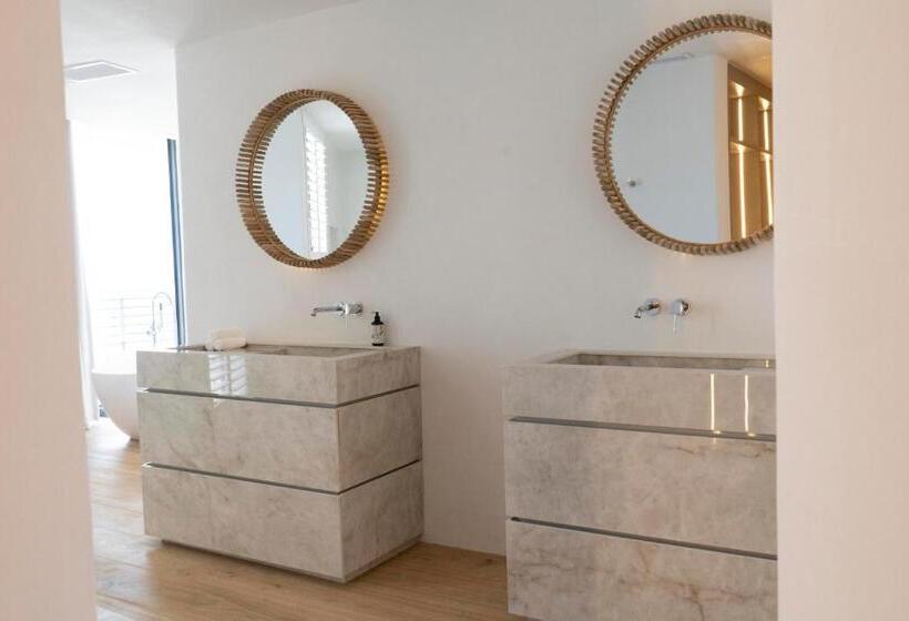 1 Bedroom Penthouse Apartment, Point Waterfront Apartments