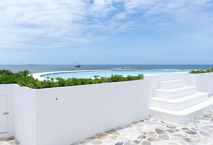 1 Bedroom Penthouse Apartment, Point Waterfront Apartments