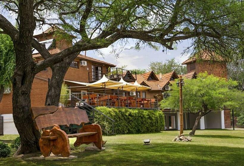 Четырехместный Номер Стандарт с Балконом, Posada De Campo   Hotel Boutique   Adults Only