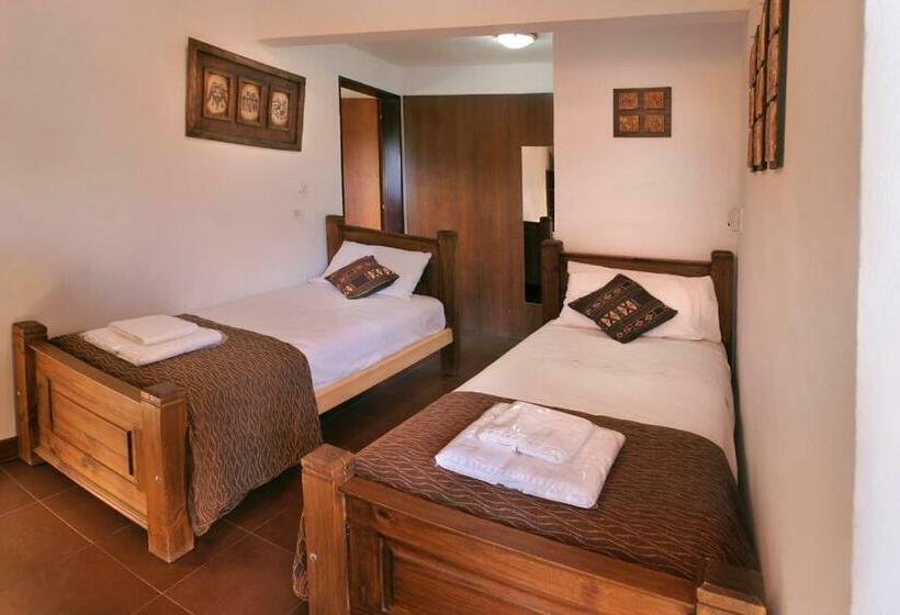 Standard Neljän Hengen Huone Parveke, Posada De Campo   Hotel Boutique   Adults Only
