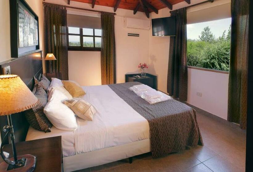 Четырехместный Номер Стандарт с Балконом, Posada De Campo   Hotel Boutique   Adults Only