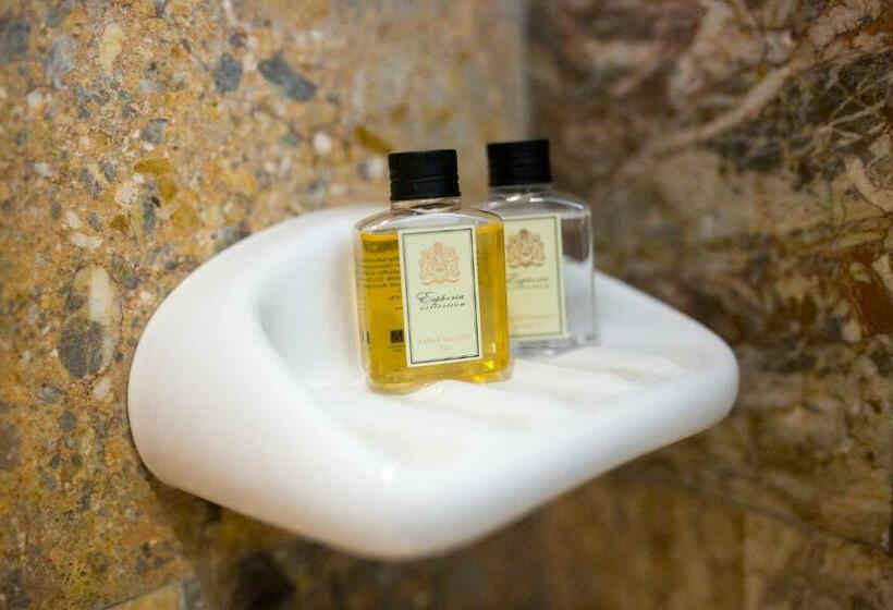 اتاق لوکس با چشمانداز دریا, Temple Da Nang Resort