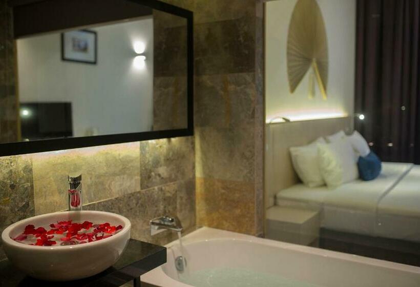 اتاق استاندارد با تخت بزرگ, Temple Da Nang Resort