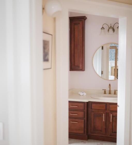 غرفة ديلوكس سرير كينج, Canandaigua Guesthouse