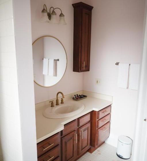 Номер Deluxe Кровать Кинг, Canandaigua Guesthouse