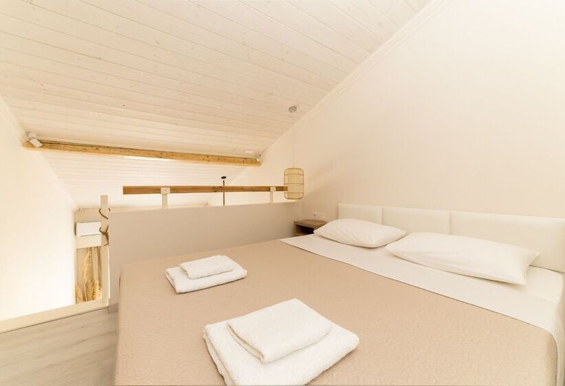 复式房间, Mystery Suites & Apartments