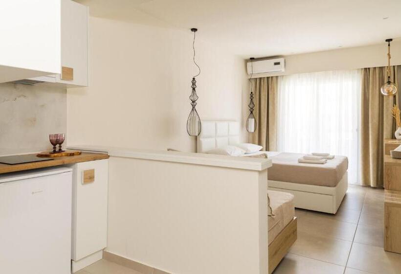 Полулюкс, Mystery Suites & Apartments