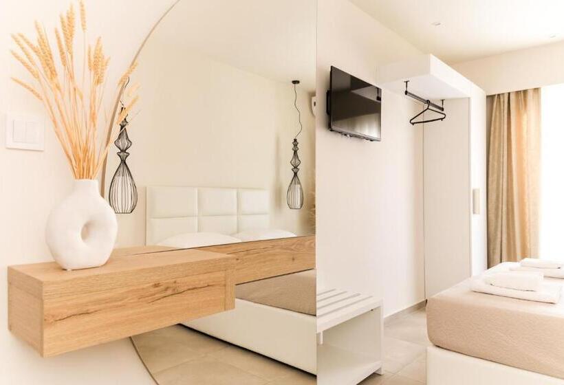 小型套房, Mystery Suites & Apartments